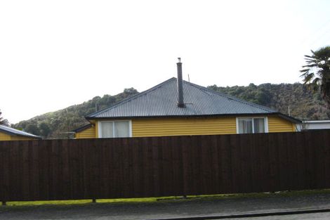Photo of property in 101 Buller Road, Reefton, 7830