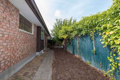 Photo of property in 1/10 Thistledown Place, Woolston, Christchurch, 8062
