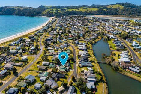 Photo of property in 19 Martin Place, Cooks Beach, Whitianga, 3591