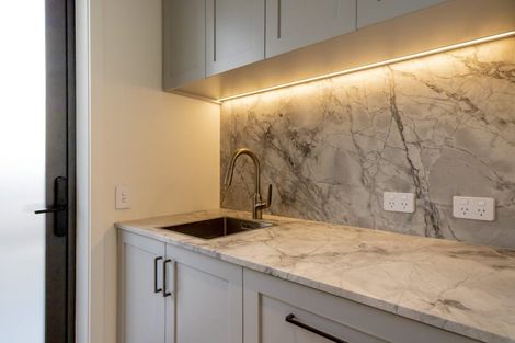 Photo of property in 9a Caernarvon Street, Arrowtown, 9302