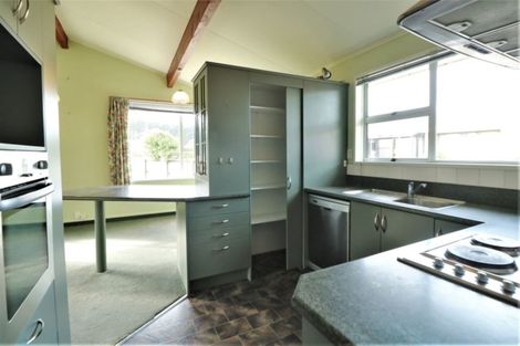 Photo of property in 17 Queen Street, Pareora, 7912