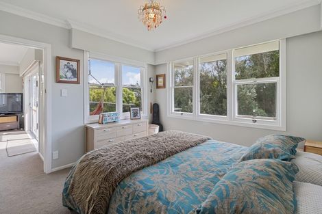 Photo of property in 38 Omokoroa Road, Omokoroa, 3114