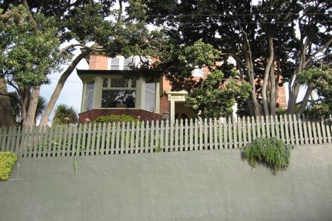 Photo of property in 17 Cliffs Road, Saint Clair, Dunedin, 9012