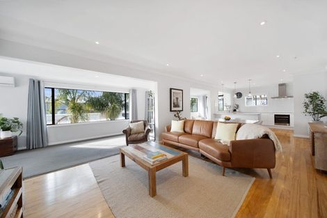 Photo of property in 15 Sea View Terrace, Cockle Bay, Auckland, 2014