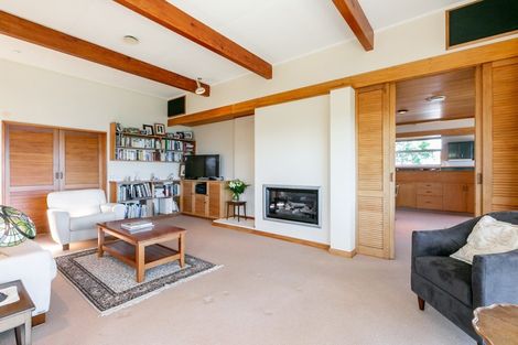 Photo of property in 27 Seapoint Road, Bluff Hill, Napier, 4110