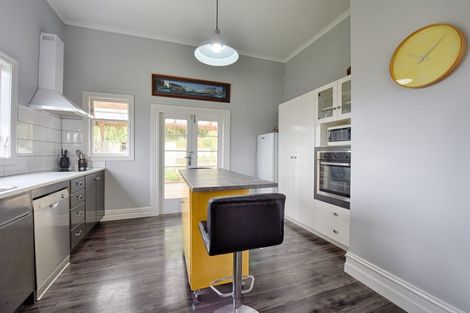 Photo of property in 10 Johnston Street, Gore, 9710