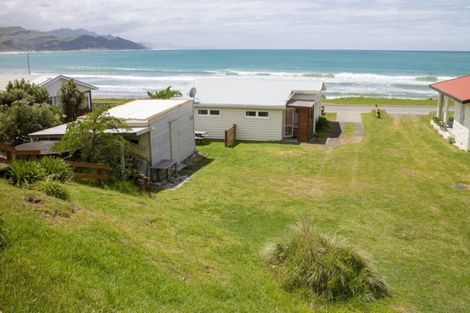 Photo of property in 98 Jetty Road, Castlepoint, Tinui, 5889