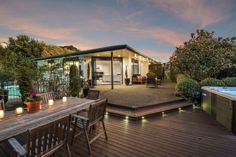 Photo of property in 12 Veronica Close, Red Beach, 0932