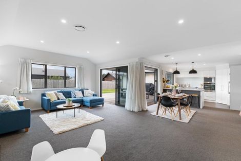 Photo of property in 5 Turnbull Crescent, Wanaka, 9305