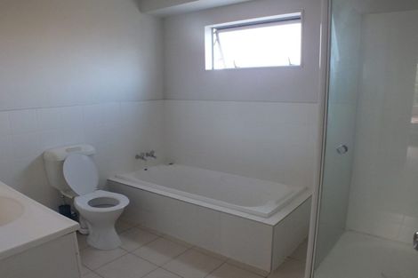 Photo of property in 11 Ponderosa Drive, Oteha, Auckland, 0632