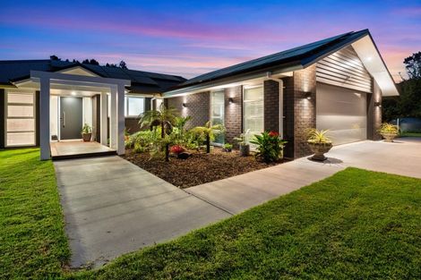 Photo of property in 68b Munro Road, Minden, 3179