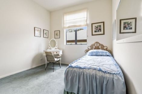 Photo of property in 3/12 Herons Way, Northcote, Auckland, 0627