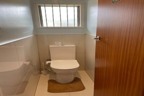 Photo of property in 2/17 Jenelin Road, Glendene, Auckland, 0602