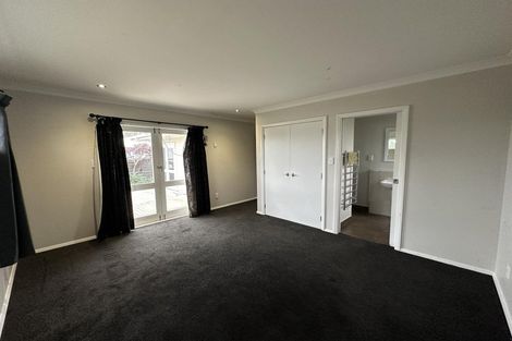Photo of property in 13 Bartholomew Road, Levin, 5510