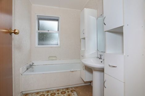 Photo of property in 22 Dewe Avenue, Feilding, 4702