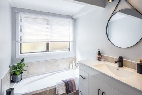 Photo of property in 42 Weggery Drive, Waikanae Beach, Waikanae, 5036