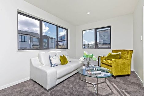 Photo of property in 3 Crompton Place, Orewa, 0931