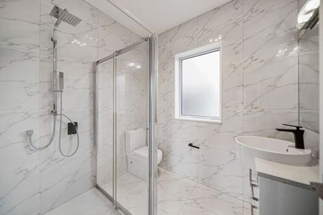 Photo of property in 24 Kilmacrennan Drive, Rosehill, Papakura, 2113