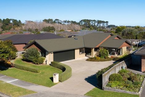 Photo of property in 42 Campion Road, Waikanae Beach, Waikanae, 5036