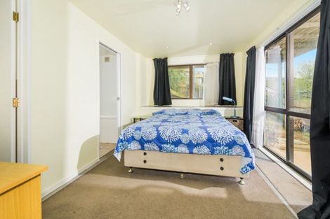 Photo of property in 2/2 Danbury Drive, Torbay, Auckland, 0630