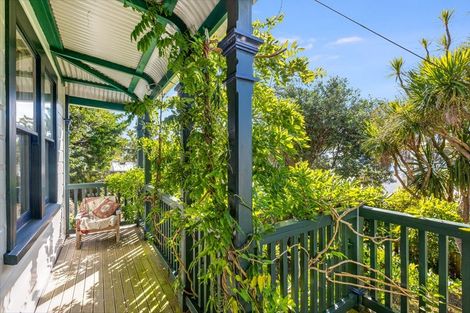 Photo of property in 162 Ohiro Road, Brooklyn, Wellington, 6021