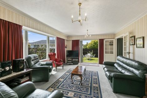 Photo of property in 19 Waddington Drive, Naenae, Lower Hutt, 5011