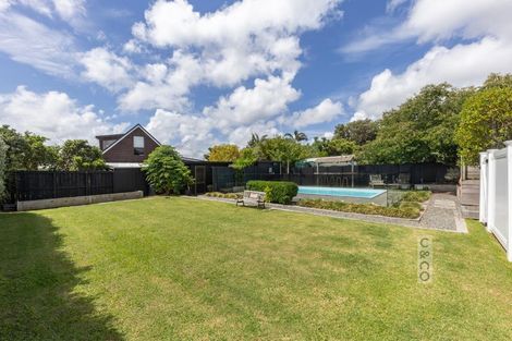 Photo of property in 55 Kaipara Portage Road, Riverhead, 0820