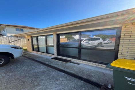 Photo of property in 9 Neesons Way, Glendene, Auckland, 0602