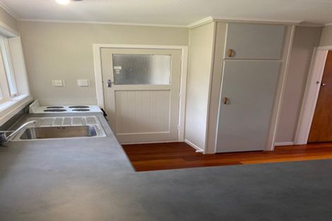 Photo of property in 89 Awanui Street, Merrilands, New Plymouth, 4312