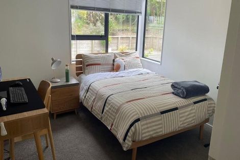 Photo of property in 39 Meadowcroft Grove, Johnsonville, Wellington, 6037