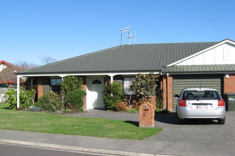 Photo of property in 3b Kingsgate Close, Havelock North, 4130