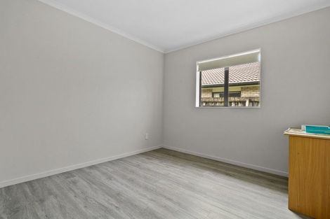 Photo of property in 92a Alfriston Road, Manurewa, Auckland, 2105