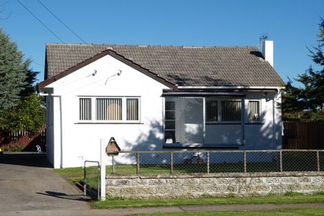 Photo of property in 2/15 John Street, Mangere East, Auckland, 2024