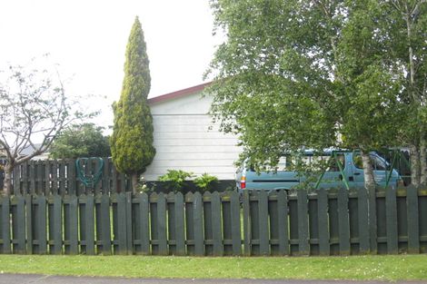 Photo of property in 4 Stoll Place, Clendon Park, Auckland, 2103