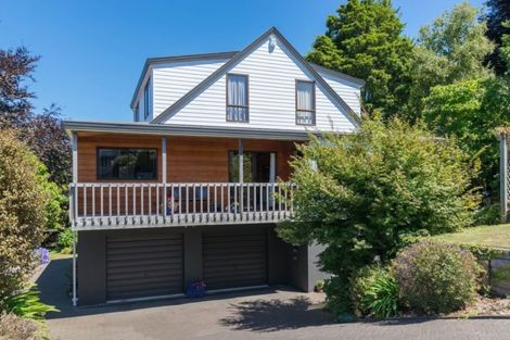 Photo of property in 2 Grand Vue Road, Kawaha Point, Rotorua, 3010
