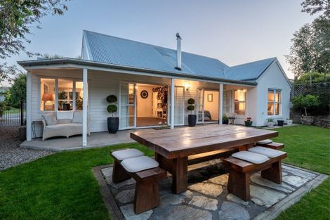 Photo of property in 4 Elva Dawson Place, Arrowtown, 9302