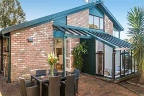 Photo of property in 1/10 Titiwai Place, Birkenhead, Auckland, 0626