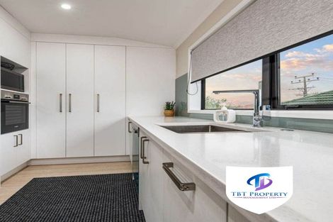 Photo of property in 3/504 Swanson Road, Ranui, Auckland, 0612