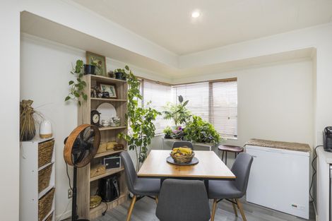 Photo of property in 53a Benmore Avenue, Cloverlea, Palmerston North, 4412