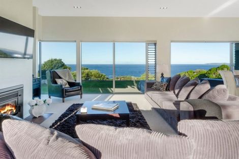 Photo of property in 22 Wonderview Road, Leigh, 0985