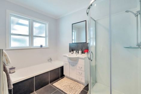 Photo of property in 16 George Street, Papakura, 2110