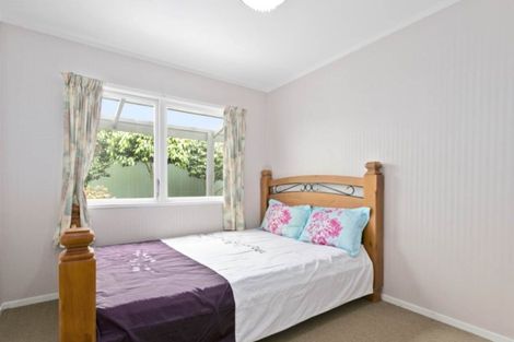 Photo of property in 37 Takapu Street, Henderson, Auckland, 0612