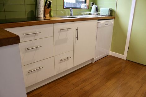 Photo of property in 46 Curtis Street, Northland, Wellington, 6012