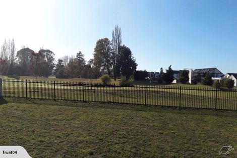 Photo of property in 17 Karere Avenue, Marshland, Christchurch, 8083