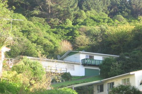 Photo of property in 1/22 Fyvie Avenue, Tawa, Wellington, 5028