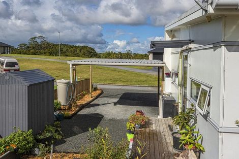 Photo of property in 1 Manaaki Circle, Paparoa, 0571
