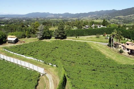 Photo of property in 6 Woodland Road, Johnsonville, Wellington, 6037