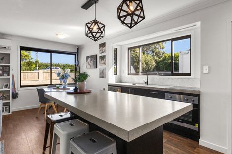 Photo of property in 402 Main North Road, Bay View, Napier, 4104