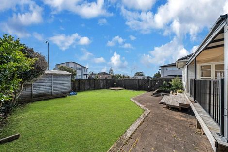 Photo of property in 9 Andrew Road, Howick, Auckland, 2010