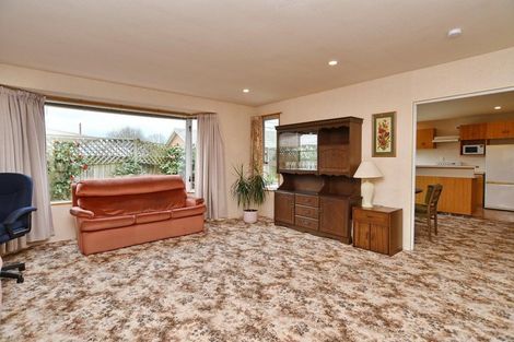 Photo of property in 2/23a Meadow Street, Papanui, Christchurch, 8052